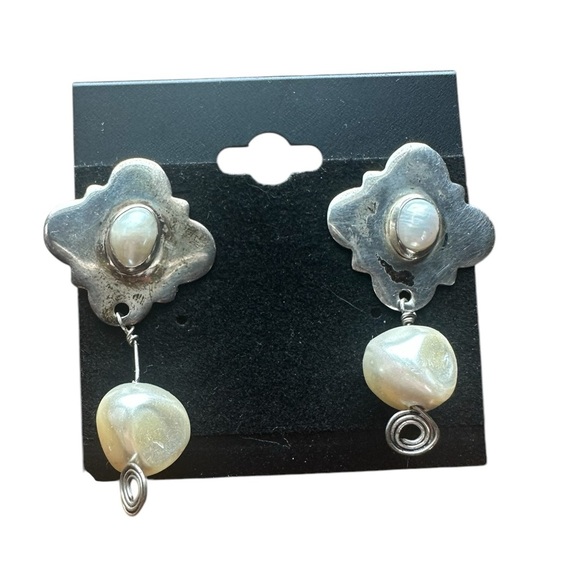 Vintage Sterling and Pearl earrings - Picture 1 of 2